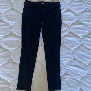 Size 8 - American Eagle High Rise Jegging